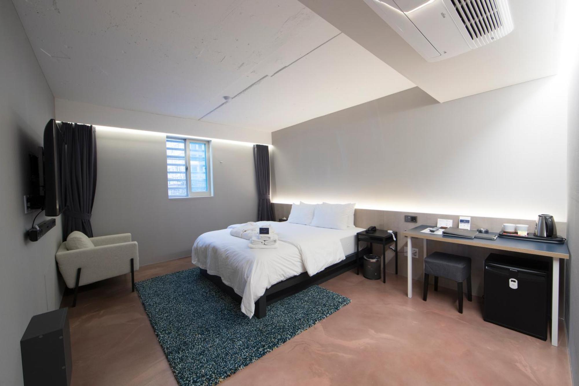 Hotel H Seoul Exterior photo